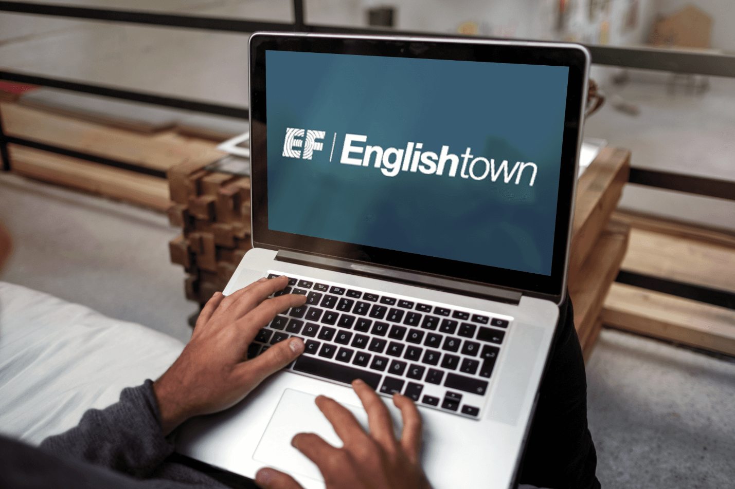 Phần mềm học tiếng Anh giao tiếp EF Englishtown